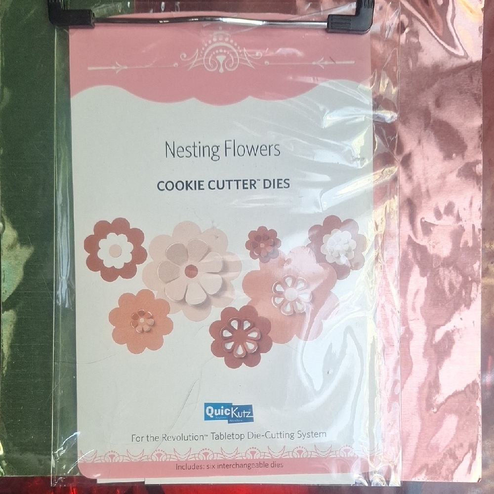 Quickutz Nesting Flowers Cookie Cutter Dies